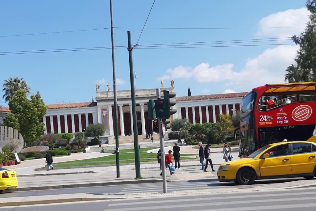 Comfortable Apt, Next To Archeological Museum! Athens Luaran gambar